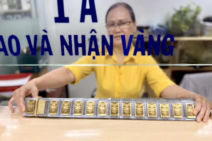 Giá vàng giảm 500.000 đồng/lượng trong ngày cuối tuần