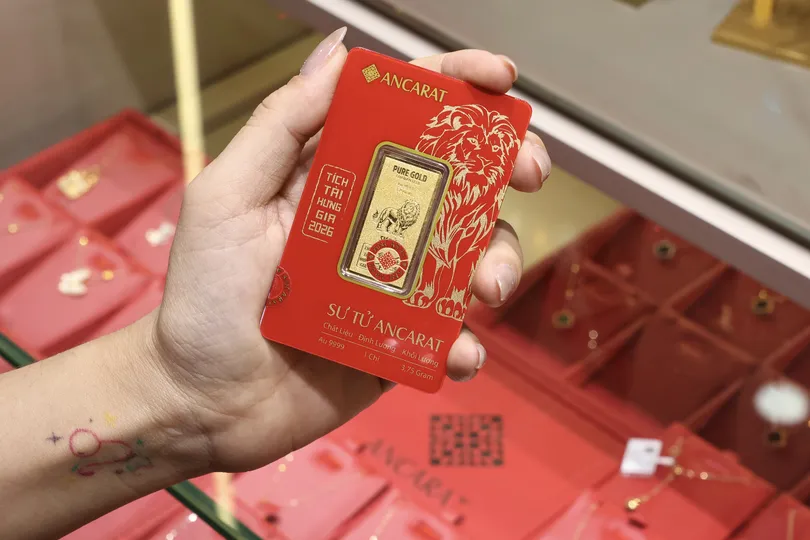 Giá vàng trong nước sáng nay giảm mạnh (Ành: NHUNG NGUYỄN)