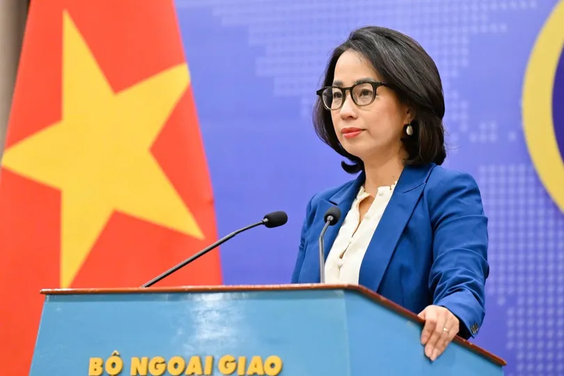 Vụ tàu Khôi Nguyên: Đưa 48 người được cứu sống trở về đất liền