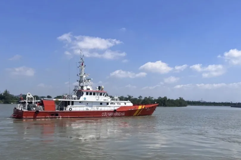 Hải Phòng: Cứu vớt thành công 9 trong số 11 người trên tàu cá nghi bị sóng đánh chìm