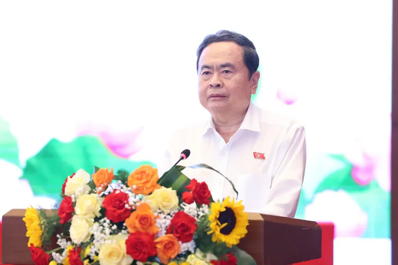 Xây dựng nền báo chí chuyên nghiệp, nhân văn, hiện đại