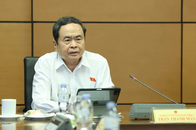 Chủ tịch Quốc hội gợi mở cơ chế ngân sách mới cho "siêu đô thị" TPHCM và Hà Nội
