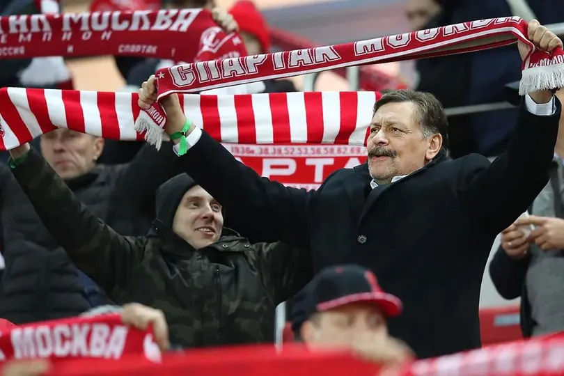 Diễn viên Razanov là fan nhiệt thành của Spartak (Ảnh: Sport24)