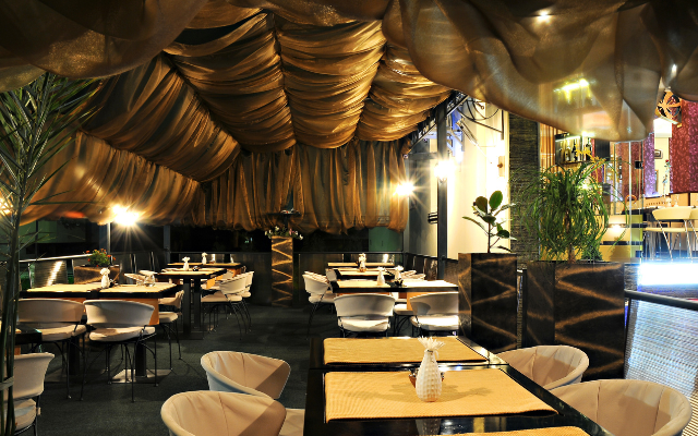 120家会议中心及婚礼宴会厅遵守食品安全规定。