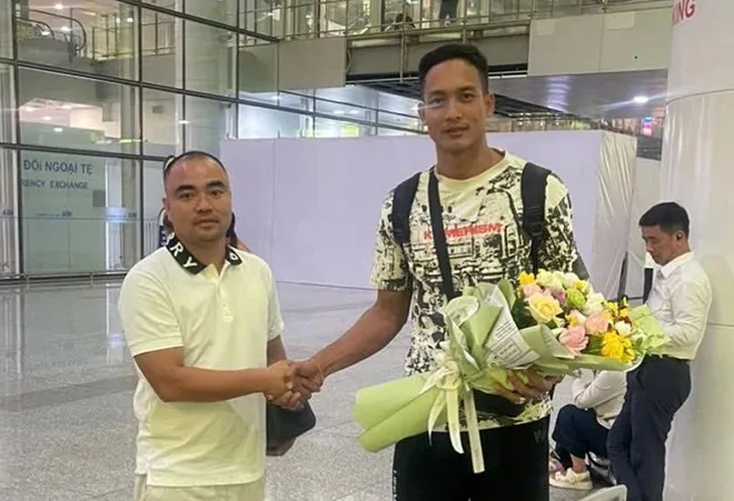 Cầu thủ Kuon Mom từng sang Việt Nam thi đấu cho đội nam Hà Nội cuối năm 2025. Ảnh: BCHN