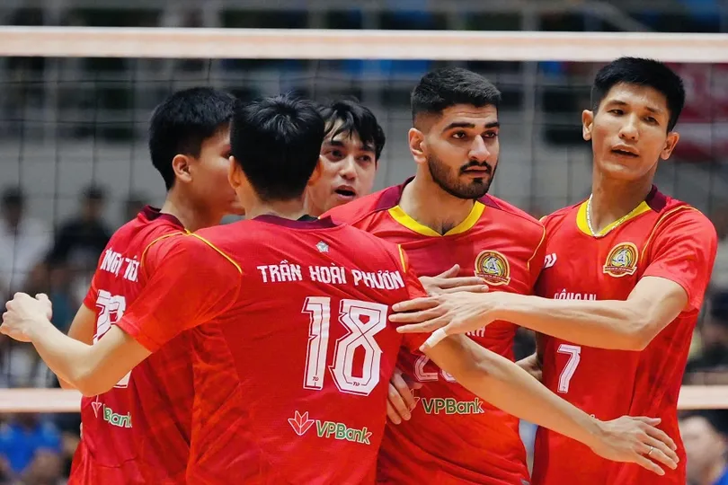 Đội nam Công an TPHCM đã bất ngờ thua trận trước Ninh Bình. Ảnh: VFV