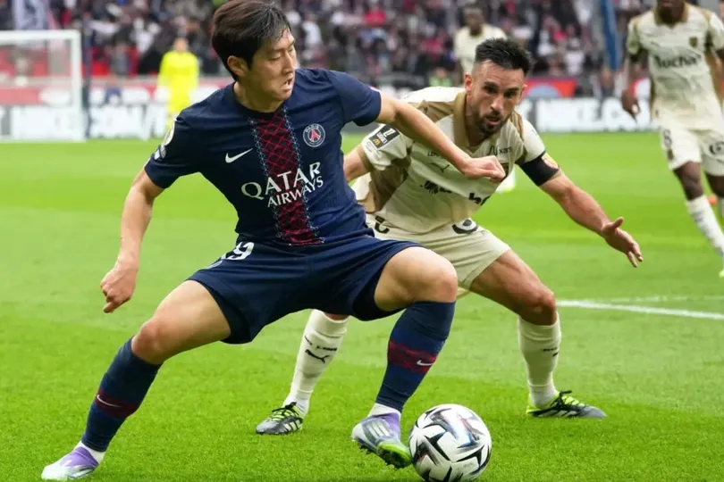 Hoãn trận 'chung kết' Ligue 1 giữa PSG và Lens sang tháng 5. Ảnh: Getty Images