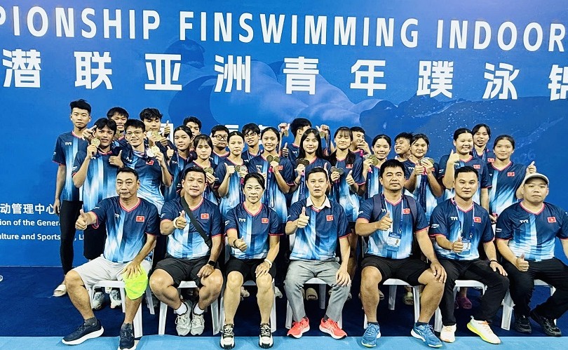 Vietnam tops Asian Junior Finswimming Championships