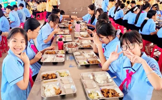 Local schools facing confusion moving toward new boarding meal regulations