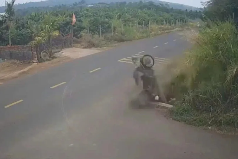 Đắk Lắk: Đình chỉ công tác cán bộ CSGT để điều tra vụ tai nạn khiến nam sinh tử vong