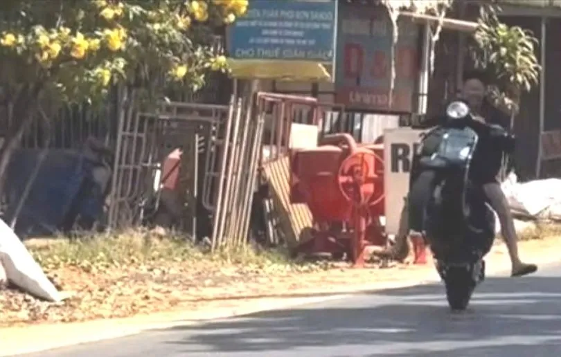 N.V.H.G. điều khiển xe bốc đầu trên tỉnh lộ 683, tỉnh Lâm Đồng