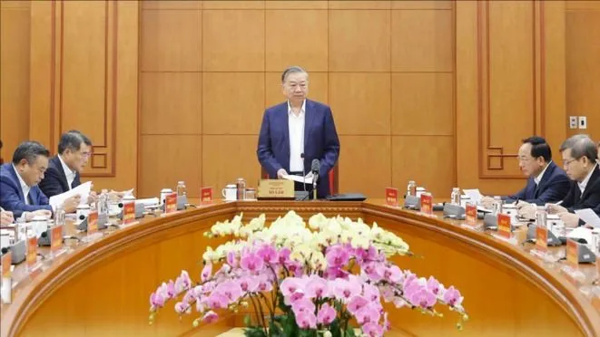 Tổng Bí thư Tô Lâm: Khắc phục tình trạng "thừa người quen việc cũ nhưng thiếu người làm việc mới"