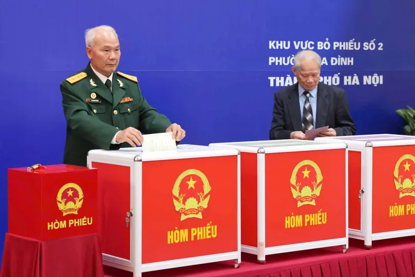 Khu vực bỏ phiếu số 2, phường Ba Đình tổng kiểm tra quy trình bầu cử