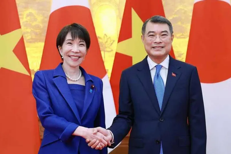 Thủ tướng Lê Minh Hưng chủ trì lễ đón Thủ tướng Nhật Bản Takaichi Sanae, sáng 2-5. Ảnh: QUANG PHÚC