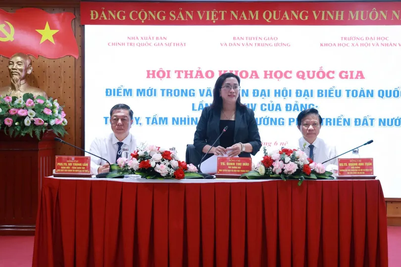 Hội thảo khoa học quốc gia tổ chức tại Hà Nội. Ảnh: NGUYỄN CHẮT