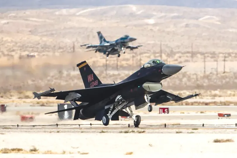 Morocco tăng cường sức mạnh không quân bằng việc mua 24 máy bay chiến đấu F-16 Viper của Mỹ (ẢNH: ATALAYAR.COM)