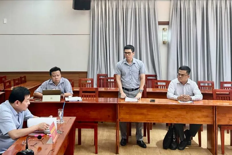 Buổi họp gỡ vướng cấp sổ hồng của Tổ công tác 1645. Ảnh: THANH HIỀN