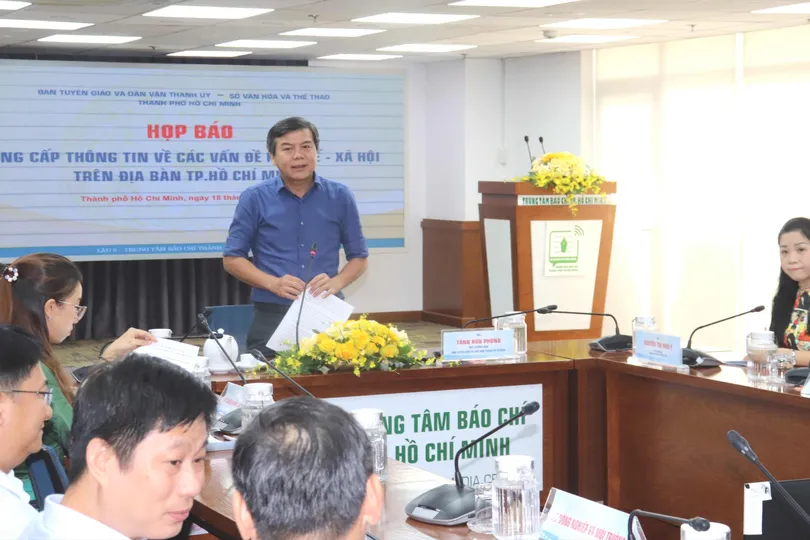 Phó Trưởng Ban Tuyên giáo và Dân vận Thành ủy TPHCM Tăng Hữu Phong chủ trì họp báo