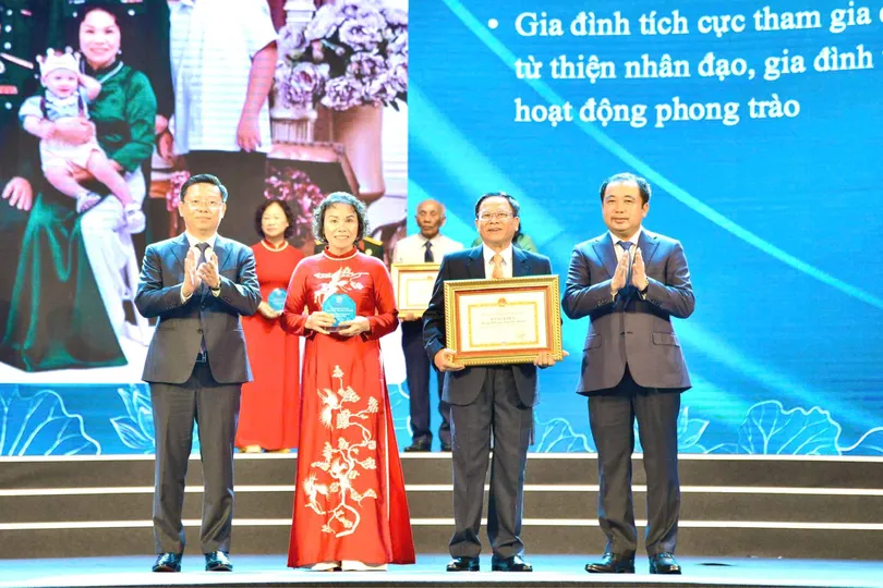 Tuyên dương 126 gia đình văn hóa tiêu biểu Thủ đô năm 2026