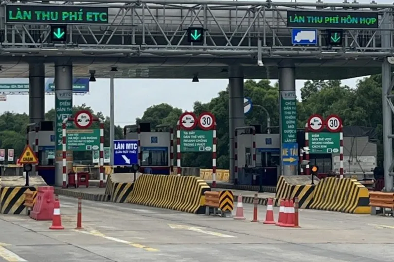 Làn thu phí không dừng trên cao tốc