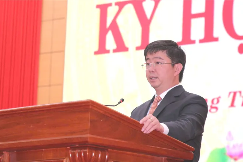 Các đại biểu HĐND tỉnh Quảng Trị khóa IX, nhiệm kỳ 2026 - 2031 đã bầu đồng chí Bùi Hoàng Phương, Phó Bí thư Tỉnh ủy Quảng Trị giữ chức Chủ tịch UBND tỉnh Quảng Trị 