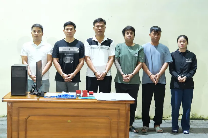 Khởi tố 6 người núp bóng hợp đồng mua bán nợ để cưỡng đoạt tài sản