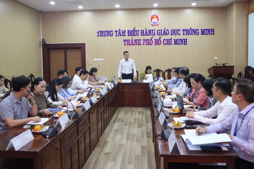 Quang cảnh buổi làm việc giữa Ban Tuyên giáo và Dân vận Thành ủy TPHCM với Sở GD-ĐT TPHCM. Ảnh: THANH TÙNG 