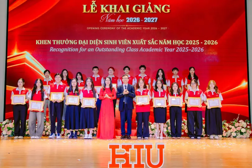 HIU khai giảng năm học 2026-2027, kết nối nhiều thế hệ sinh viên
