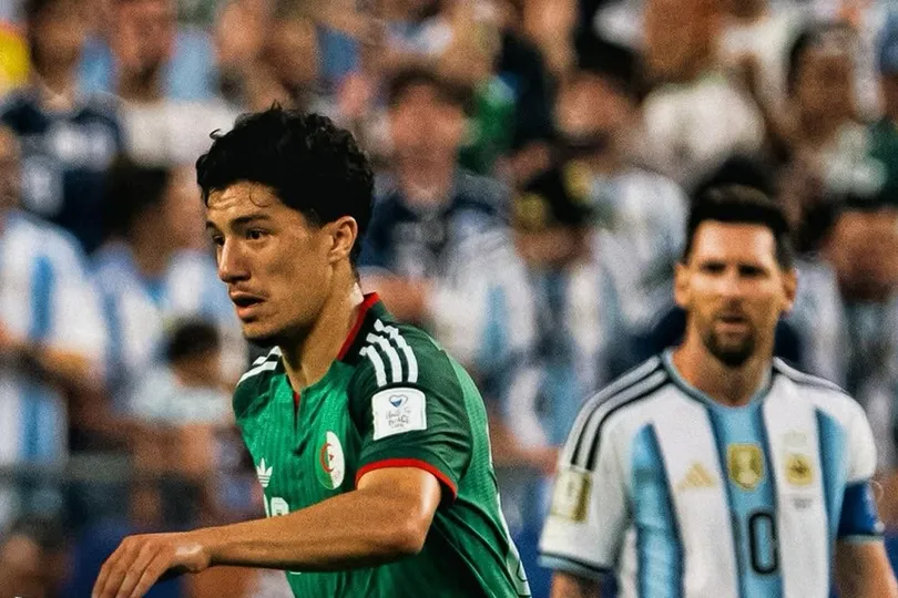 Tuyển thủ Algeria gốc Việt Ibrahim Maza đối đầu với Messi ở trận ra quân World Cup 2026. ẢNH: FIFA 