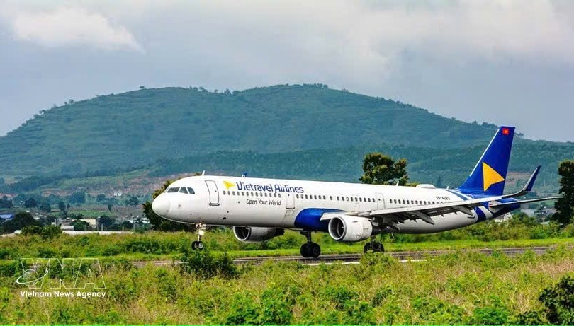 越南旅游航空公司的飞机。