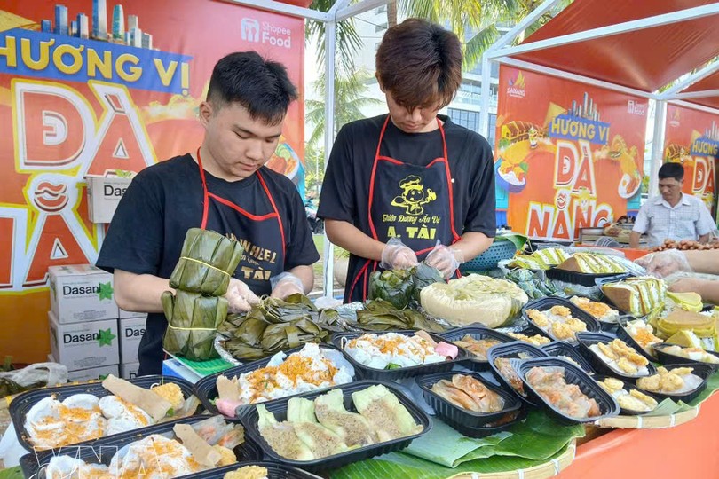 岘港市特色美食。图自越通社