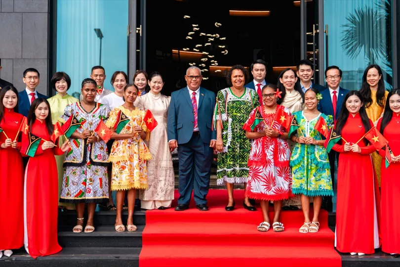 Trường Đại học Văn Lang đón tiếp Thủ tướng Cộng hòa Vanautu