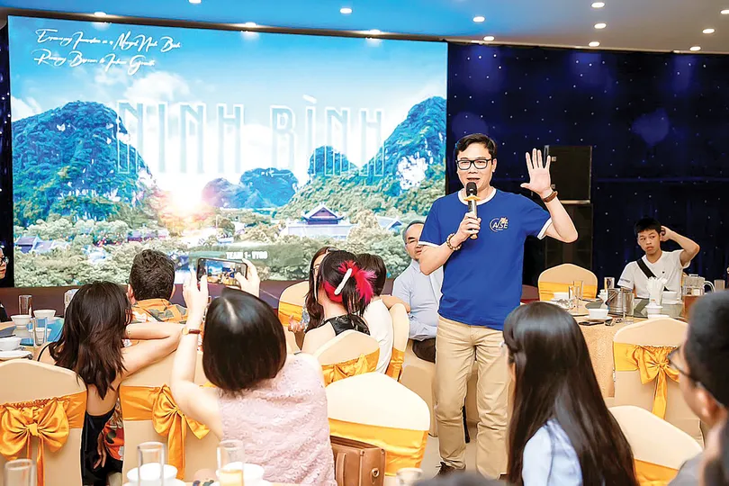 GS Nguyễn Đức Khương, Chủ tịch AVSE Global, chia sẻ với các bạn trẻ trong Diễn đàn Nghiên cứu và phát triển Việt Nam (Vietnam R&D Forum 2025), tại Ninh Bình tháng 7-2025