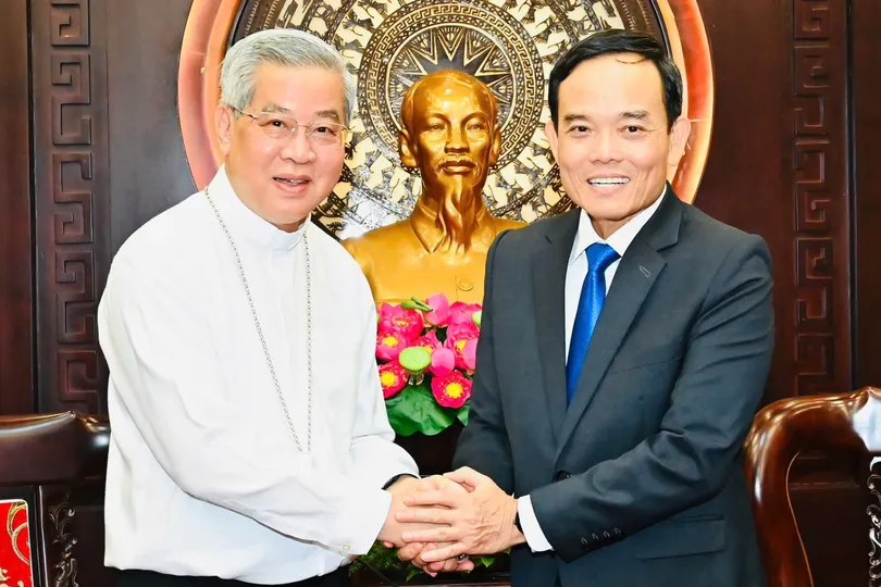 Đức Tổng Giám mục Giuse Nguyễn Năng cùng đoàn công tác đến chúc tết lãnh đạo TPHCM