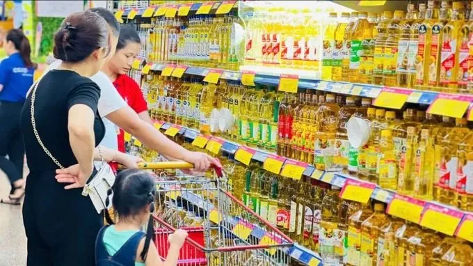 Giữ giá ổn định, giảm áp lực chi tiêu