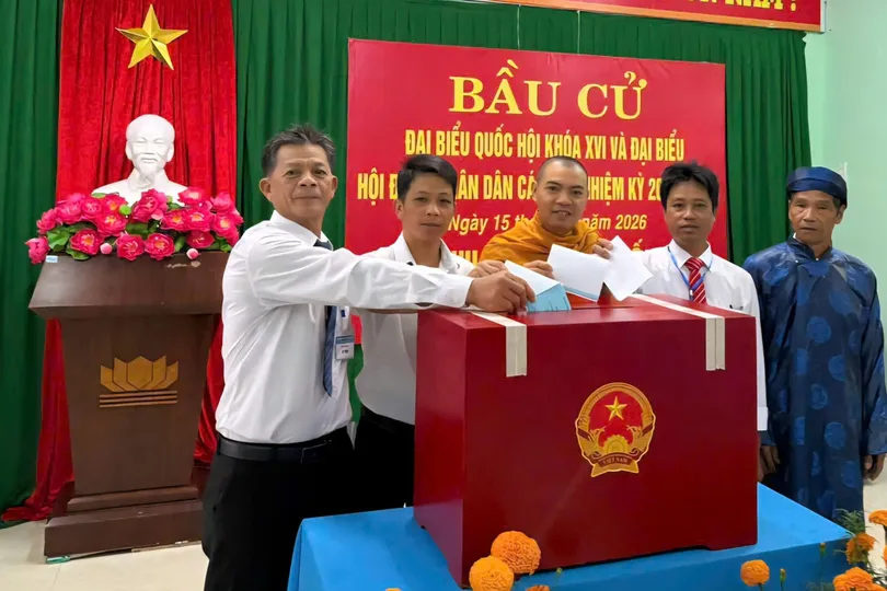 Cử tri miền Trung rộn ràng Ngày hội non sông