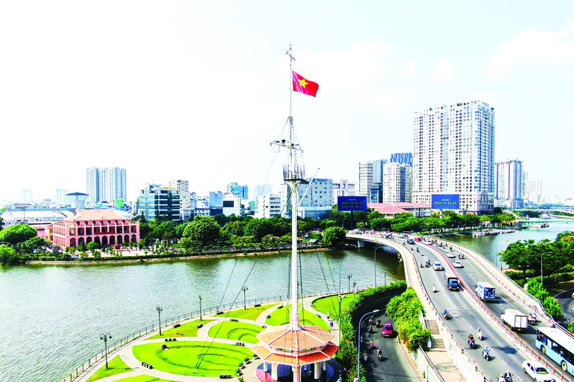 Cột cờ Thủ ngữ, TPHCM. Ảnh: HOÀNG HÙNG