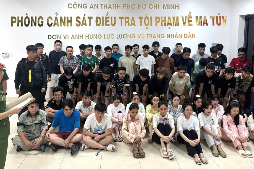 Từ 12 ca dương tính tại quán bar, Công an TPHCM triệt phá đường dây ma túy quy mô lớn