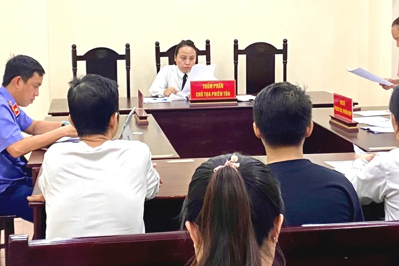 Bị can tại phiên họp