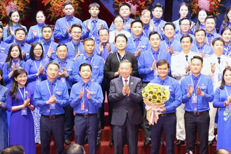Ra mắt Ban Chấp hành Trung ương Đoàn khóa XIII. Ảnh: QUANG PHÚC.