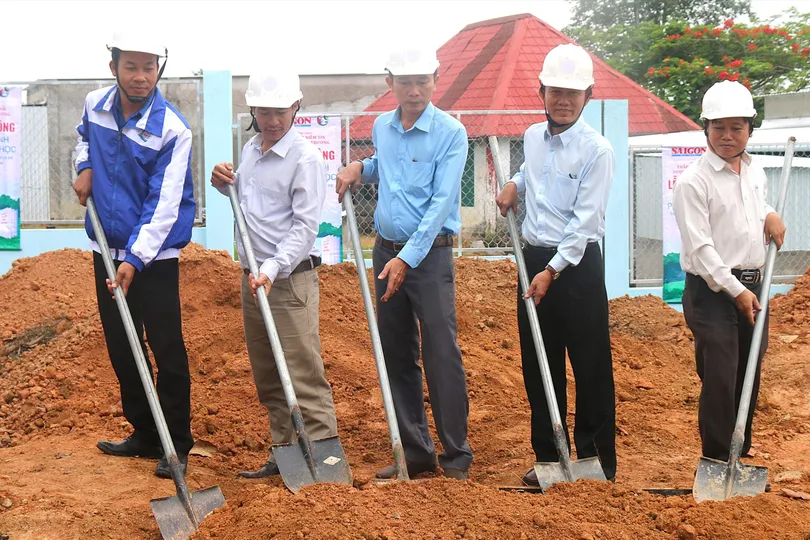 Báo SGGP thắp sáng ước mơ công nghệ cho học sinh vùng cao Lâm Đồng