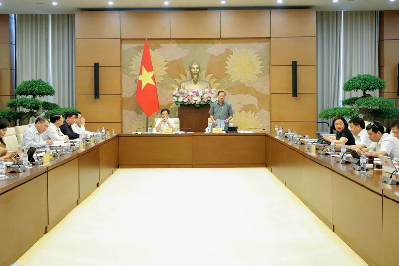 Thường trực Ủy ban Kinh tế và Tài chính của Quốc hội họp phiên mở rộng, ngày 10-7. Ảnh: Cổng thông tin điện tử Quốc hội
