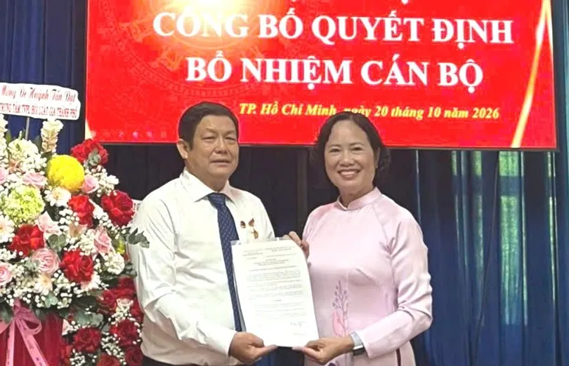 Ông Huỳnh Tấn Đạt làm Giám đốc Trung tâm Tư vấn pháp luật Hội Luật gia TPHCM