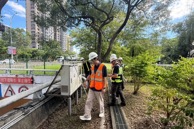 Hoạt động kiểm tra trạm bơm, chuẩn bị ứng phó nguy cơ ngập lụt tại thành phố Đài Bắc, Đài Loan (Trung Quốc). Ảnh: Cổng thông tin phòng ngừa và ứng phó thảm họa thành phố Đài Bắc.