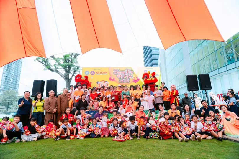 700 thiếu nhi khó khăn vui Trung thu mơ ước tại SC VivoCity