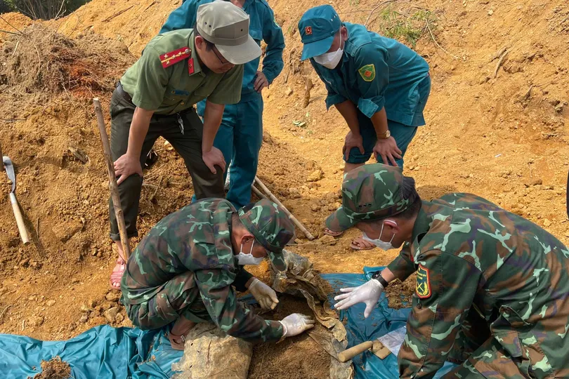 Đã tìm thấy 9 hài cốt liệt sĩ tại khu vực Bệnh xá Đức Phổ