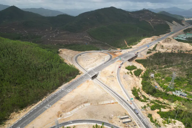 22 giờ tối nay 12-2, thông xe đường cao tốc qua Gia Lai