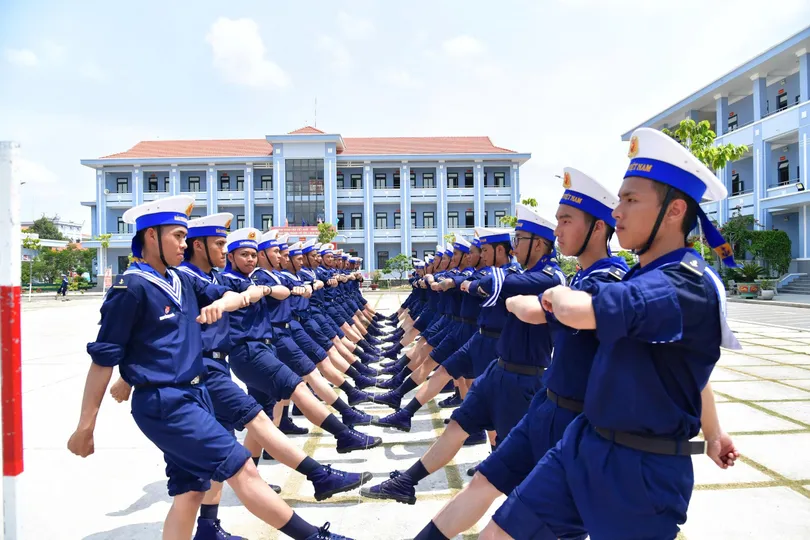 Kỷ luật tôi rèn bản lĩnh tuổi đôi mươi