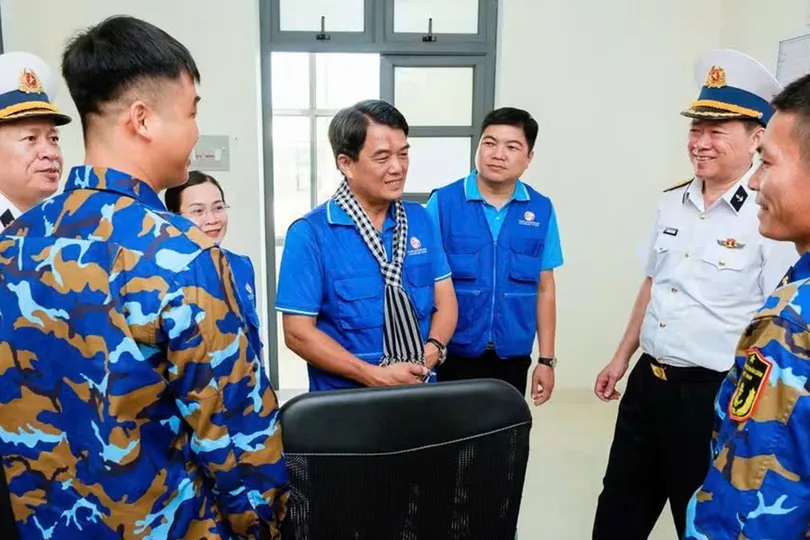 Hòn Khoai - Lời ca từ đảo tiền tiêu