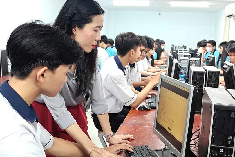Đăng ký xét tuyển đại học năm 2026: Lưu ý mốc thời gian, chứng chỉ theo quy định